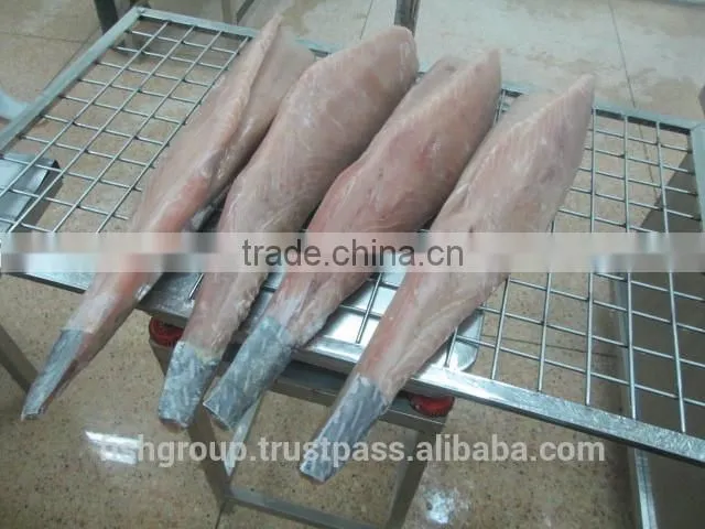 YELLOWFIN TUNA LOINS WITH ONE INCH SKIN PATCH