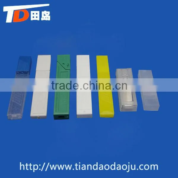 plastic cutting blade