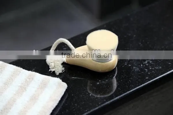 cleaning face brush for pore care