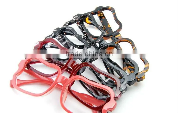 Cheap plastic novelty sunglasses