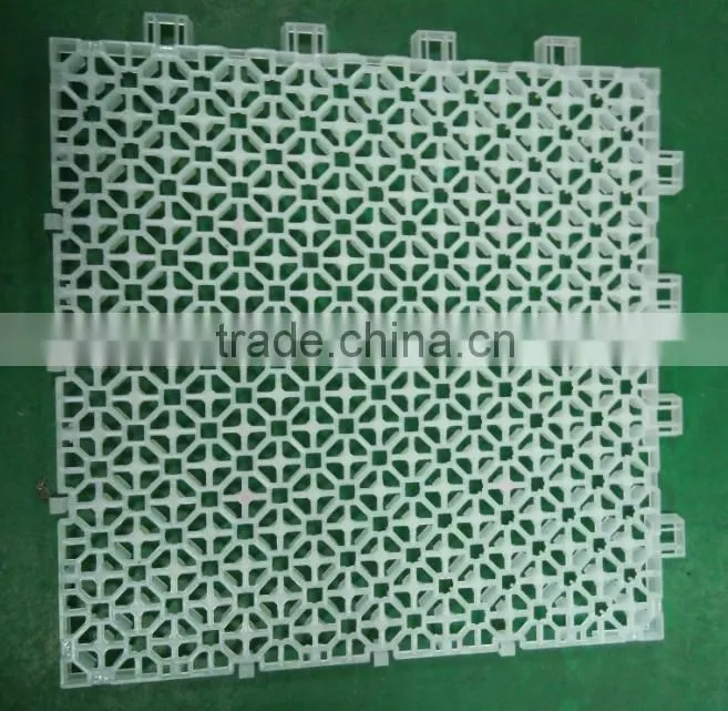 Plastic injection mold and moulding services