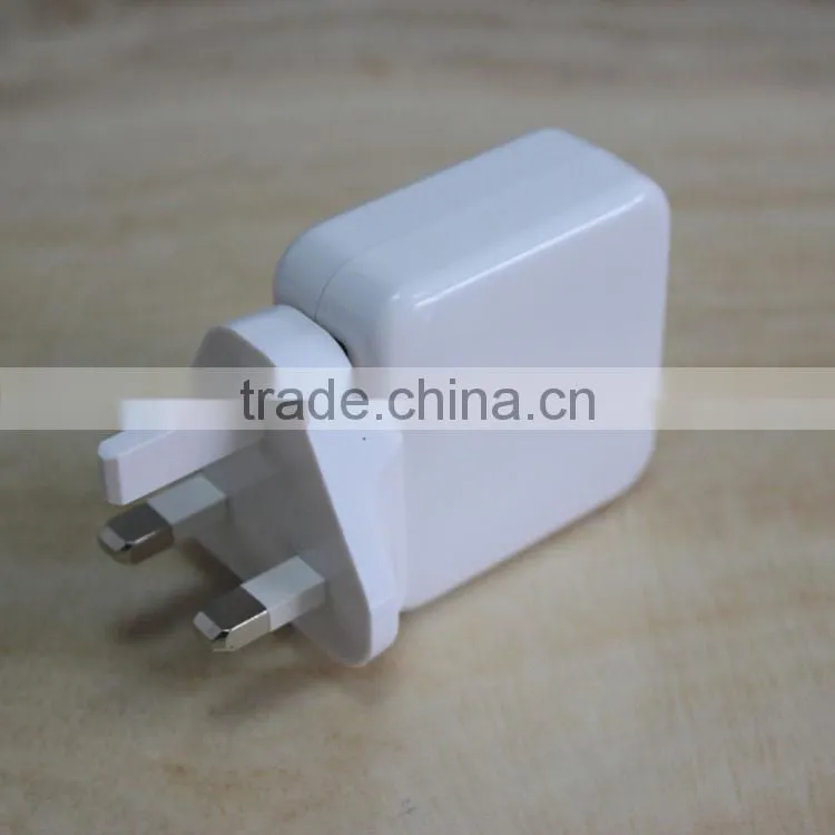 Qc 2.0 dual USB plug fast charging travel charger adapter