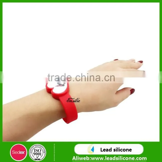 High Quality Cheap Debossed Silicone Wristbands/ Custom Silicone Heart Watch bracelets