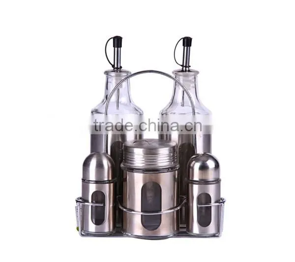 Clear glass salt and pepper shaker with metal cap
