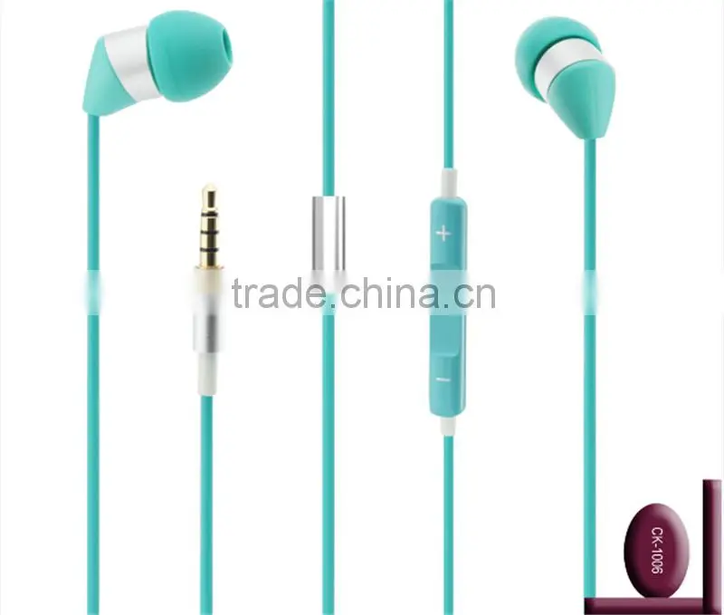 Retractable earphones