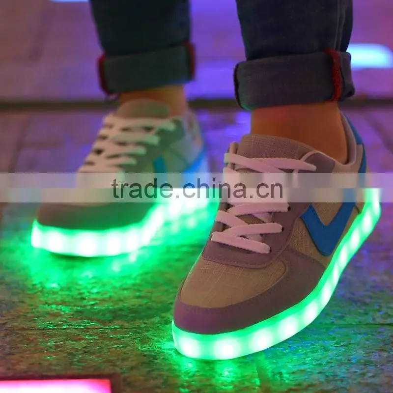 Best quality fashional led light up shoes