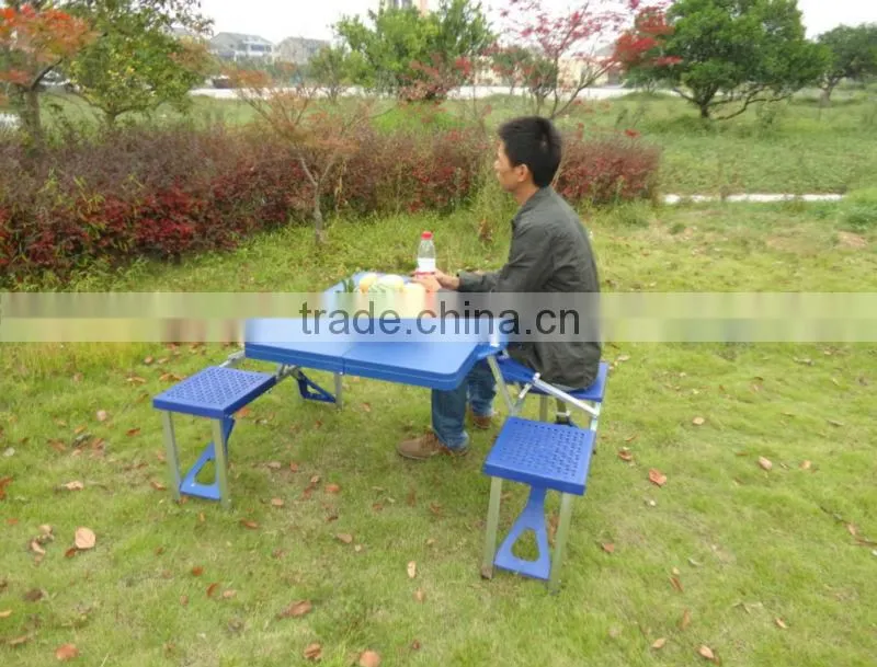 Outdoor Plastic Folding Table
