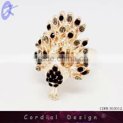 hot sale colour rhinestone fashion peacock cheap spittor ring