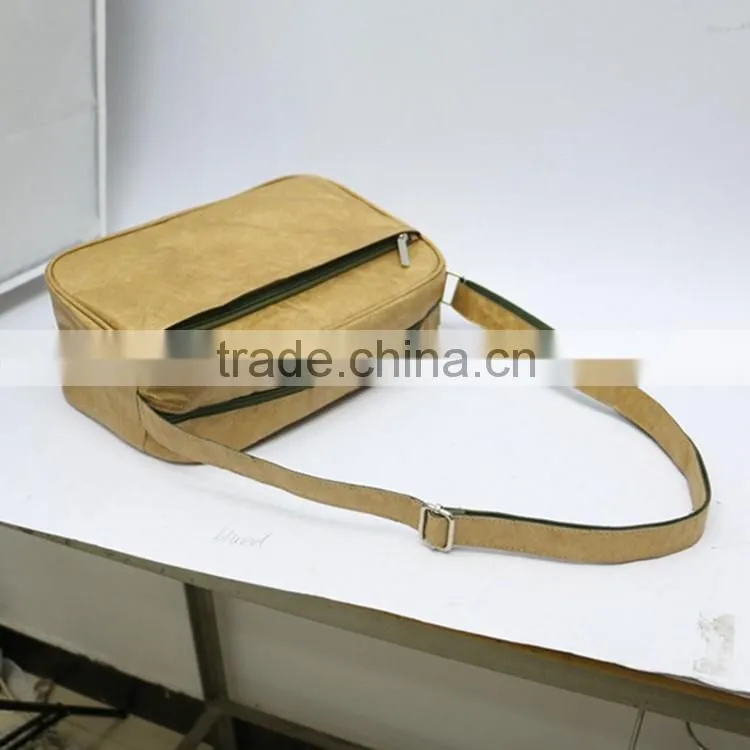 2016 hot sale tyvek bag Dongguan factory cosmetic bag portable cosmetic bag with shoulder