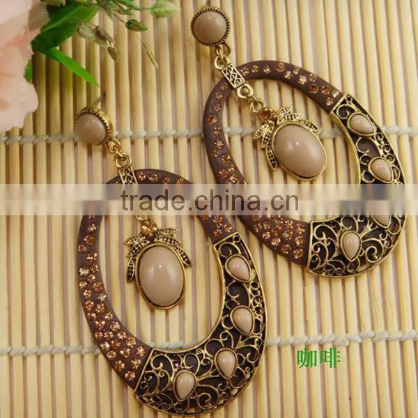 vogue ellipse round shaped hollow gold new design earring