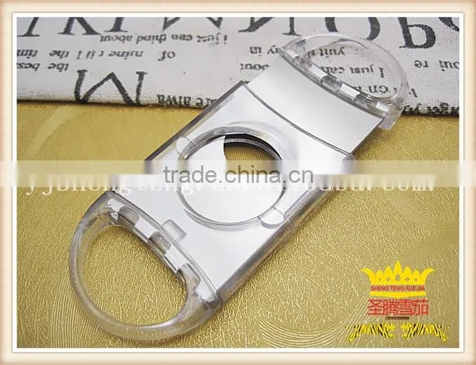 Plastic double blade cigar cutter with a 54 ring gauge