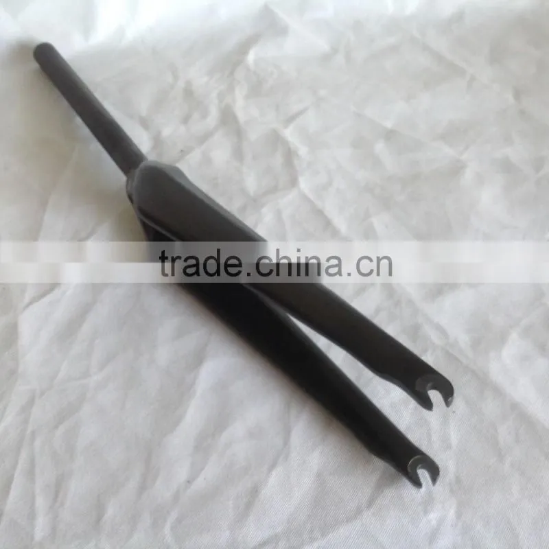 Factory directly selling cheap fixed gear carbon fork,700C V brake sterred carbon road bike fork