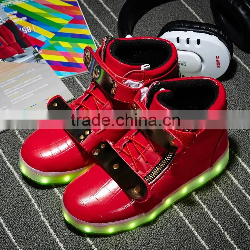2017 New Chargeable Flash Night Luminous Sneakers Children white black color Light Up shoes for girls and boys sheos