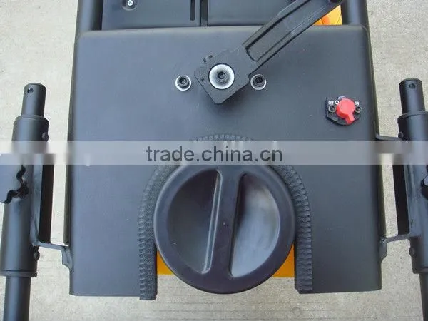 CONCRETE CUTTER WITH PLASTIC WATER TANK