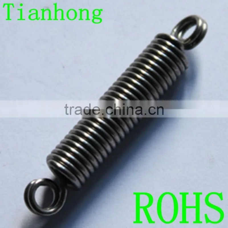 Precision extension springs with large diameter