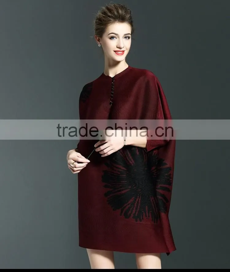 Creative design ladies big size batwing sleeve pleated dress with buttons
