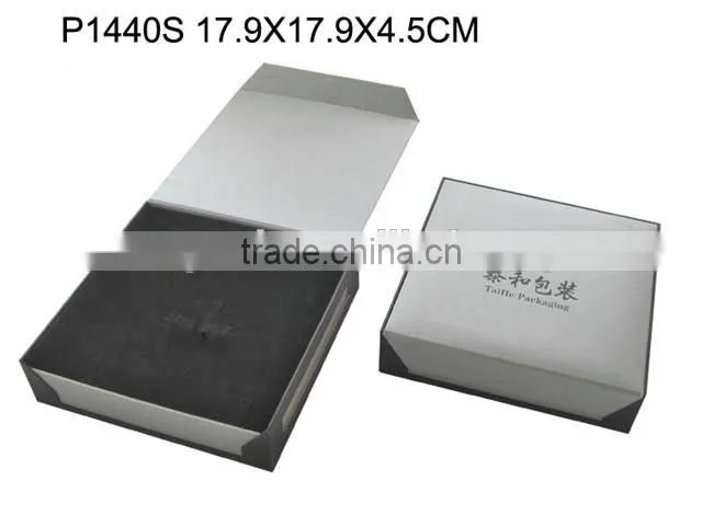 P1440S Special Cardboard Jewelry Earring Box with Magnetic Closure