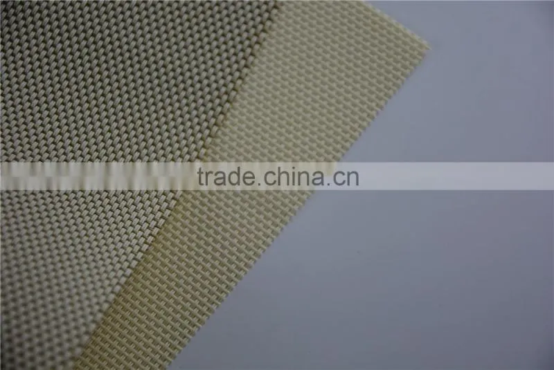 2015 New Arrival Gold Color Home Kitchen Dining Placemat Fashion Adiabatic PVC Strip Weave Table Mat