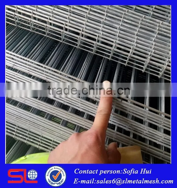 High quality galvanized and PVC coated welded wire mesh factory