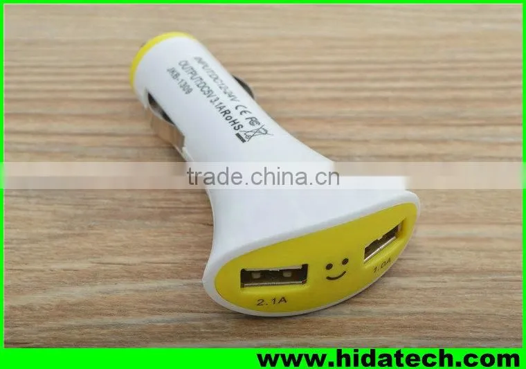 Christmas promotional dual usb electric car charger adapter for iphone in fanshaped with smile face