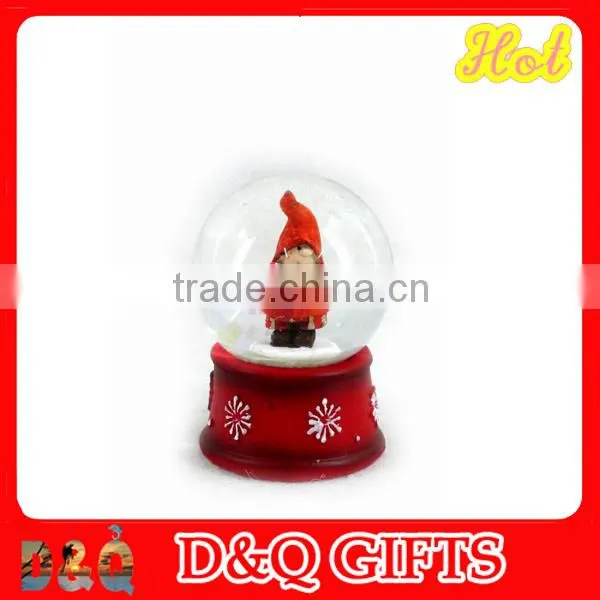 New Poly Christams snow globe