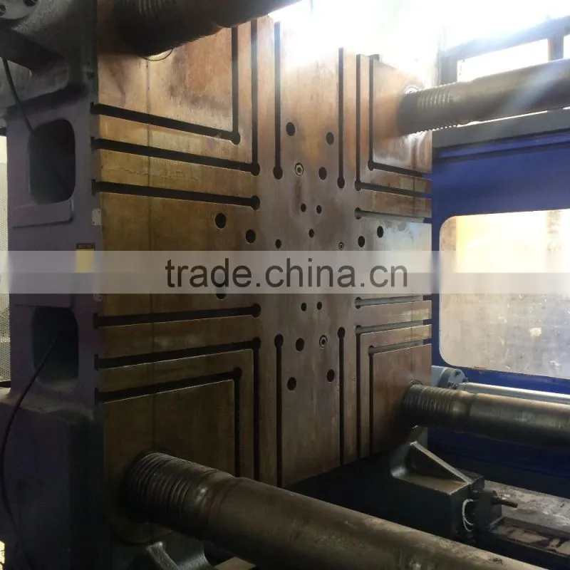 used korean LG injection molding machine 1050T