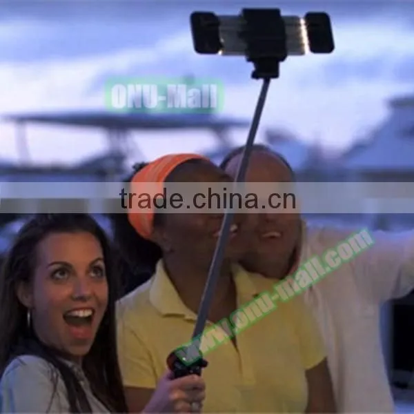 Amazon Hot Selling Unreal Selfie Stick with Fan, Automated Extension Monopod Selfie Stick with Beauty Light