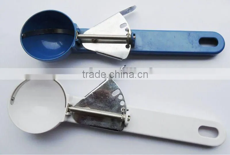 stainless steel icecream scoop with plastic handle