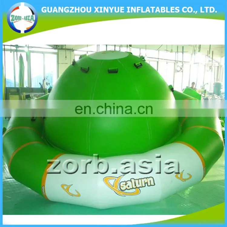 2017 Summer Crazy Water Game Inflatable Disco Boat Water Toy for Sale