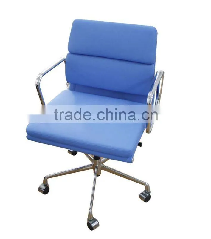 classic designer hanging Egg pod chair