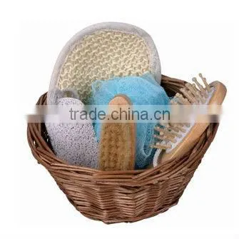2013 Woven Basket Bath Gift Set