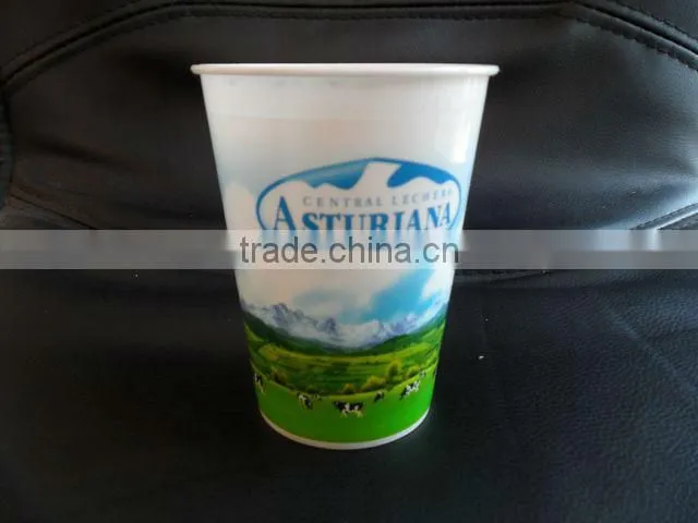 10oz Plastic milk shake cup