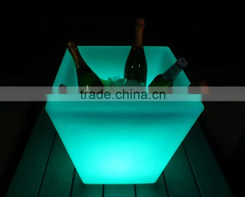 High quality Best-Selling liquor bottle led display