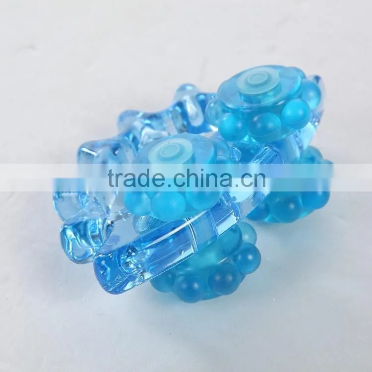 2015 beauty and new plastic handheld back and body relax roller massager