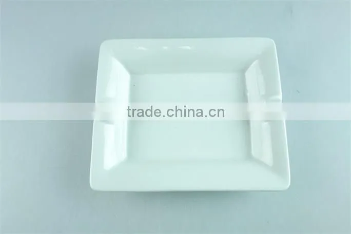 White ceramic / porcelain Rectangular /square custom ceramic ashtray stock for sale