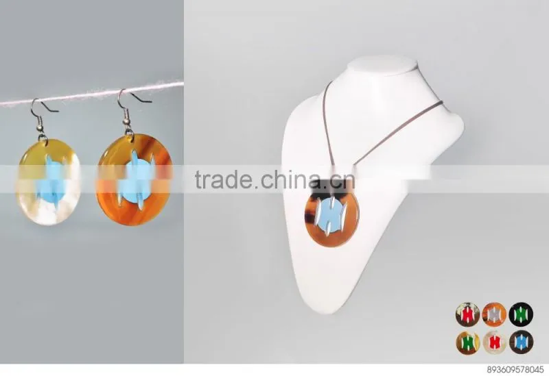 Set of necklace and earrings, made of natural horn and lacquer in Vietnam code: KS_VTC13