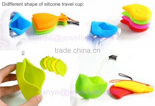 Dust proof travel toothbrush holder