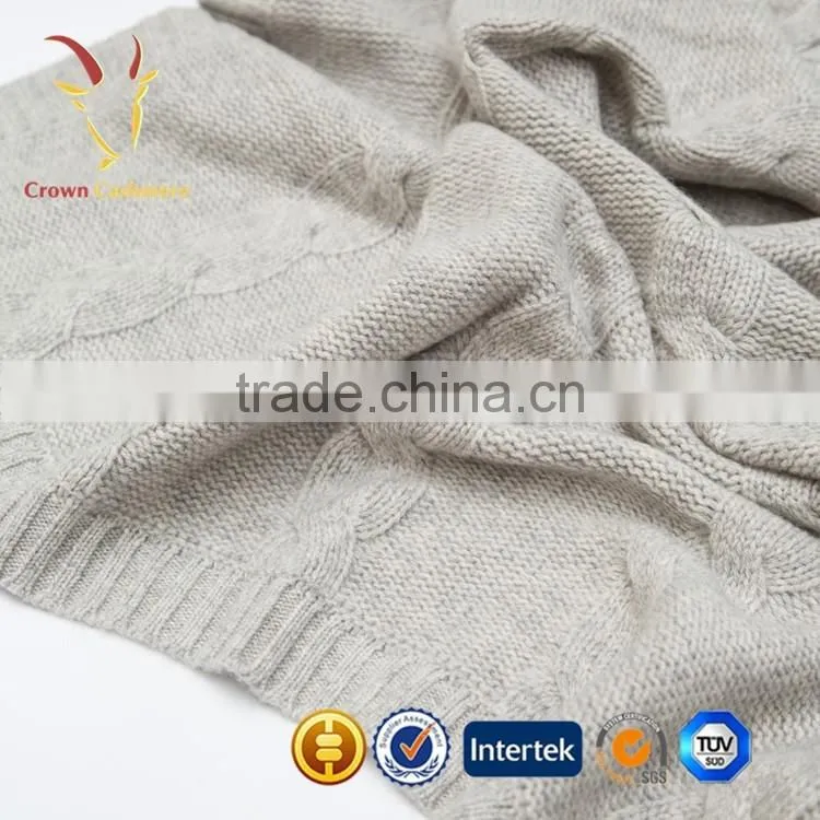 High Quality Solid Cabke Knit Baby Blanket For Winter