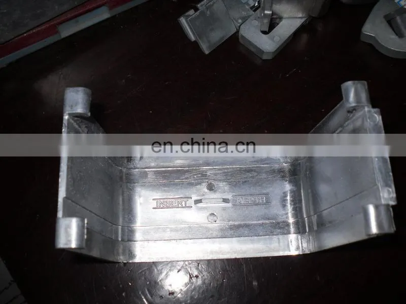 Customhot dip galvanized steel L hollow bracket