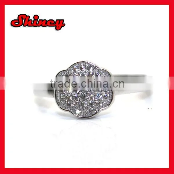 Costume mirco pave cz flower shaped rings
