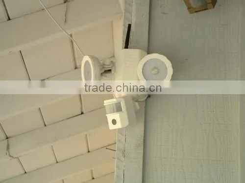 Outdoor Motion Activated LED Solar Security Light