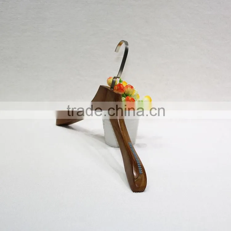 Anti slip wooden coat/shirt/dress/coat hanger for clothes display