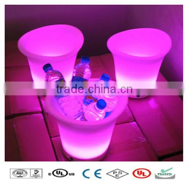 2013 New flashing plastic LED acrylic ice bucket for bar