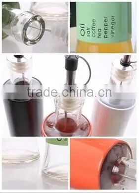 2016 unique more style red plastic coating glass olive oil dispenser