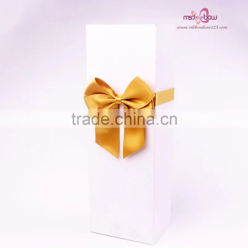 white satin ribbon bridesmaid bouquets