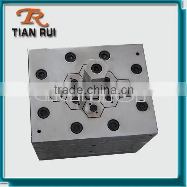 High quality PVC/UPVC plum blossom/nine-hole pipes plastic extrusion mould