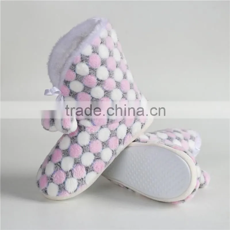 Ladies slipper boot