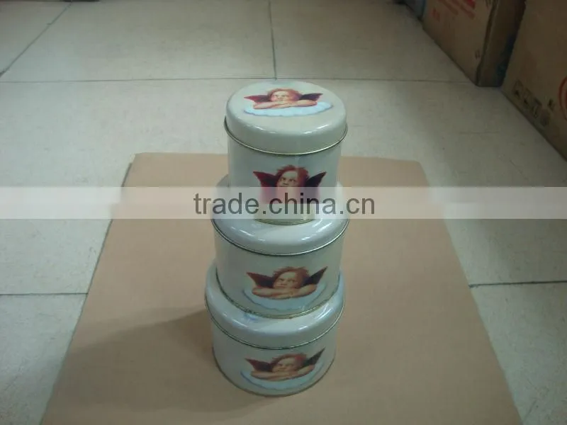 Round tin box for candle