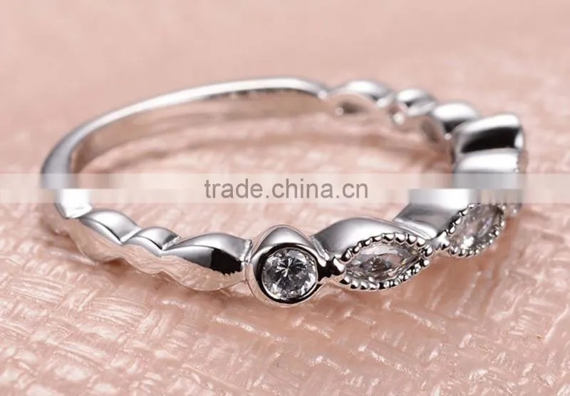 Treasure Factory Simple fashion jewelry couple rings horse eye diamond ring copper ring