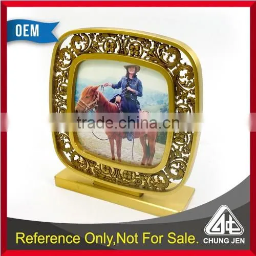Souvenir cheap bronze zinc plated metal alloy picture frames